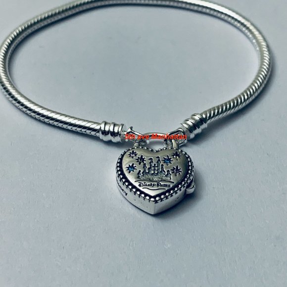 NEW Authentic Pandora Silver Bracelet Fantasyland Castle Heart Bracelet - Picture 7 of 7